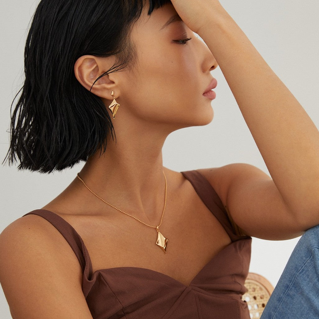 Four Pointed Star Necklace