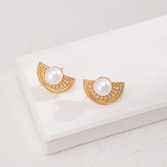 Fan shaped Pearl Earrings