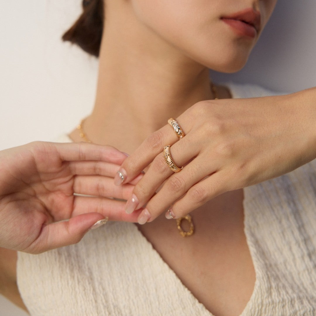 Zircon Inlaid Ring Ⅱ