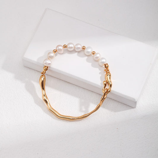Water Droplet Pearl Bracelet