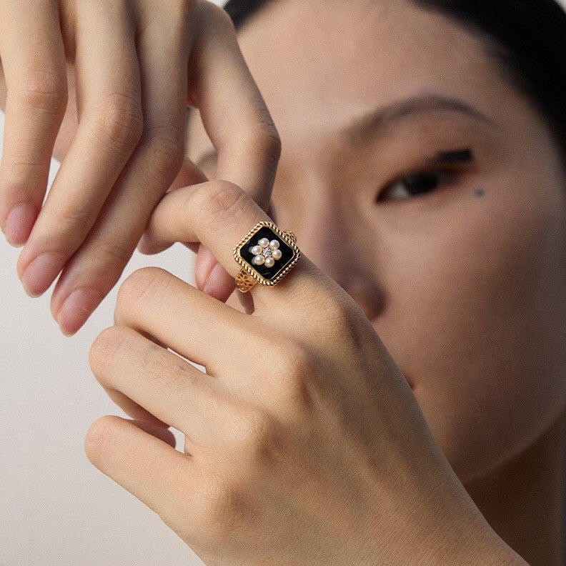 Black Enamel Ring Ⅰ