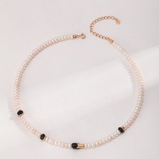 Black Enamel&Pearl Necklace
