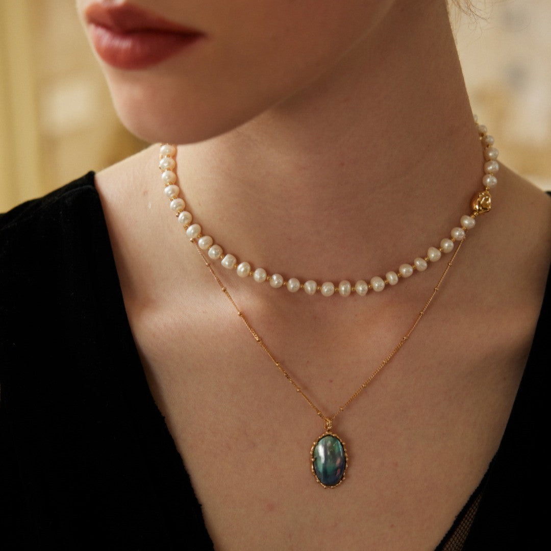 Shell Inlaid Pendant Necklace Ⅰ