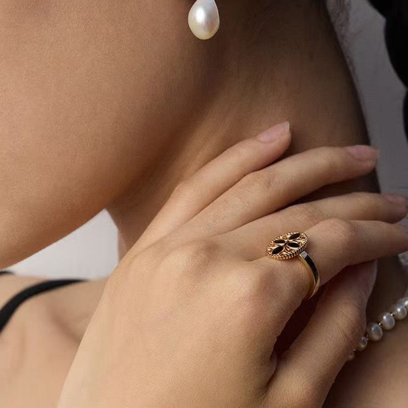 Black Enamel Ring Ⅲ