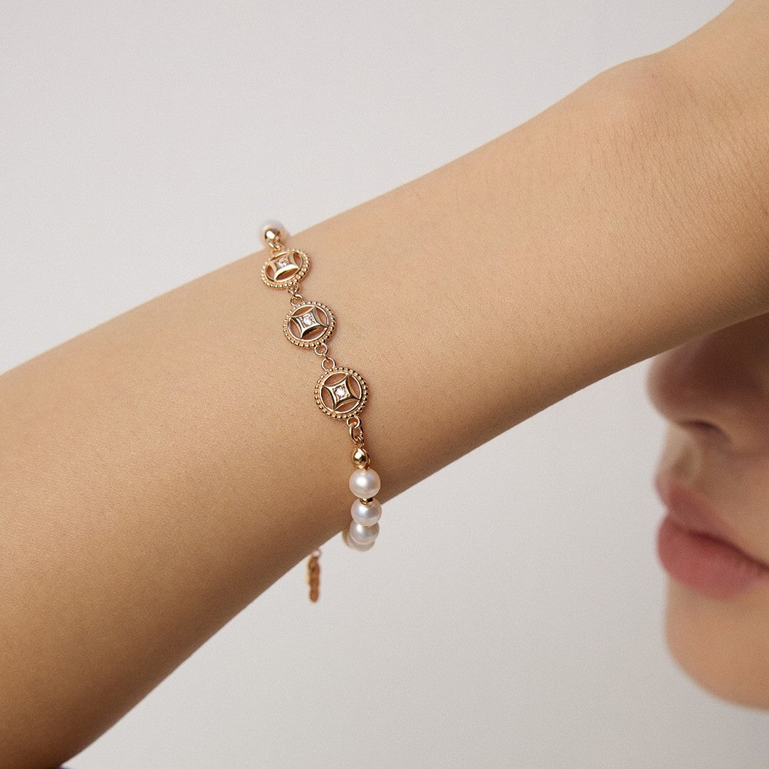 Coin Shaped Accessory Bracelet