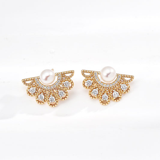 Fan Shaped Pearl Earrings