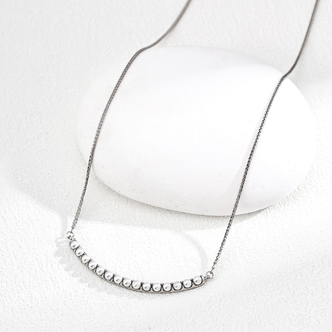 Arc Shaped Pendant Necklace