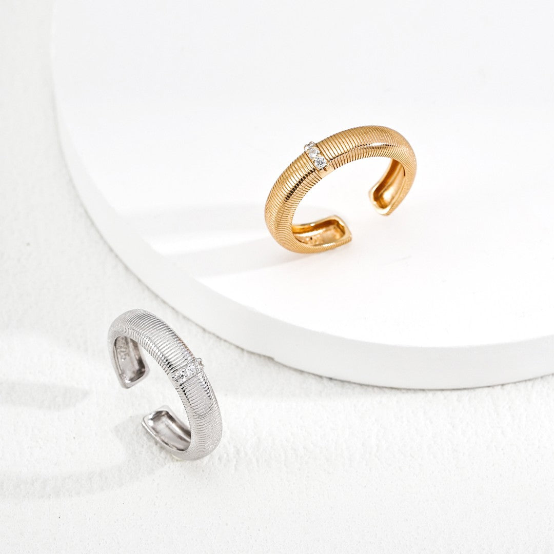 Synthetic Zircon Inlaid Ring Ⅳ