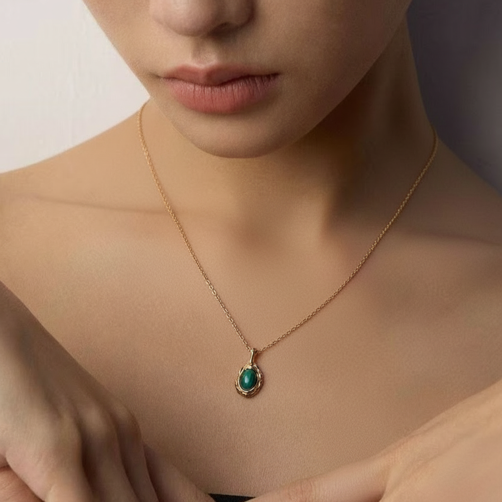 قلادة حجر عين النمر 1