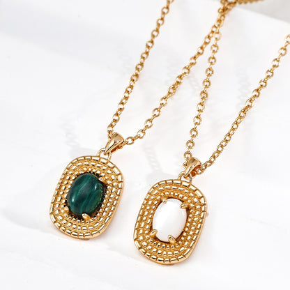 Malachite/Mother-of-pearl Pendant Necklace