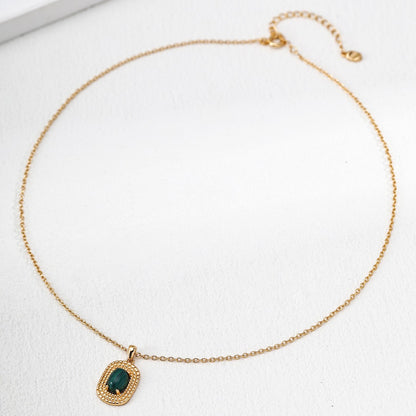 Malachite/Mother-of-pearl Pendant Necklace