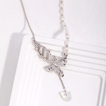 Butterfly Shaped Pendant Necklace Ⅱ