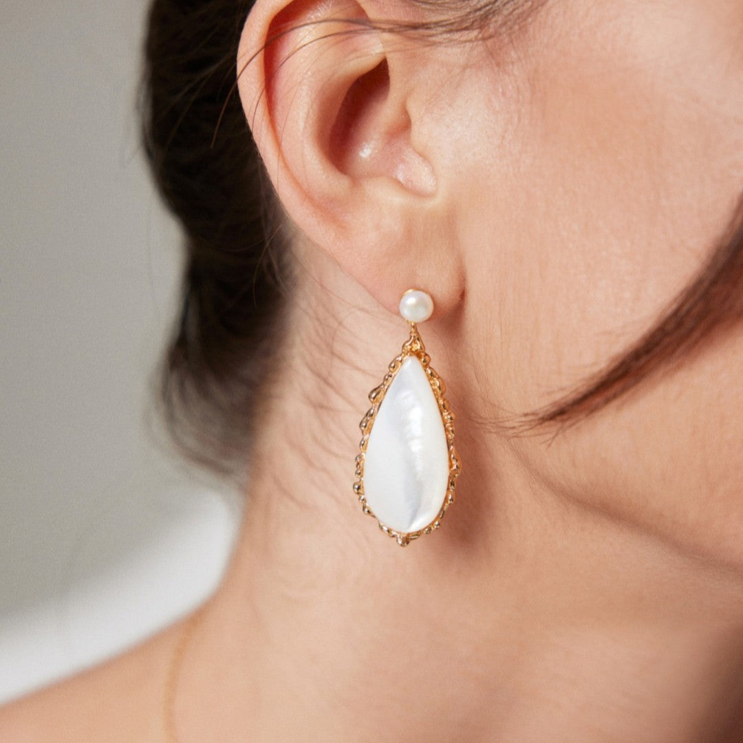 Waterdrop-shaped Shell Pendant Earrings
