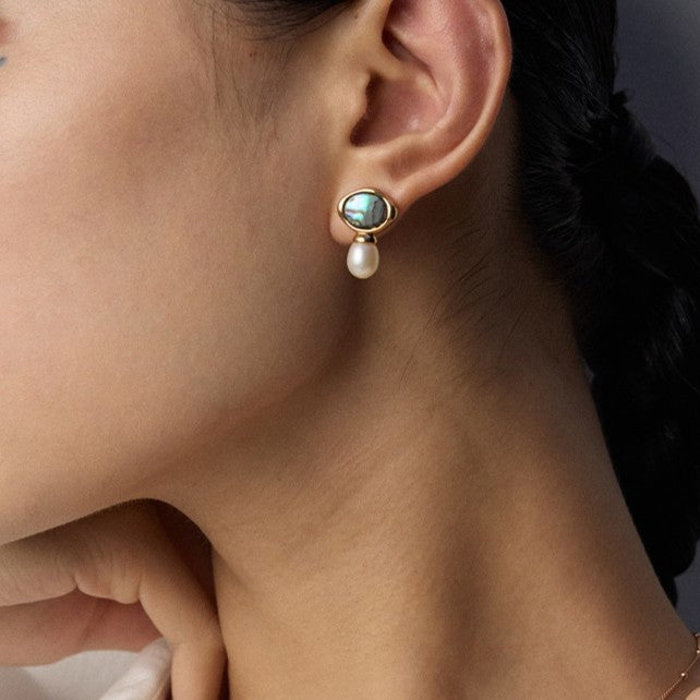 Rainbow Shell ＆ Pearl Earrings