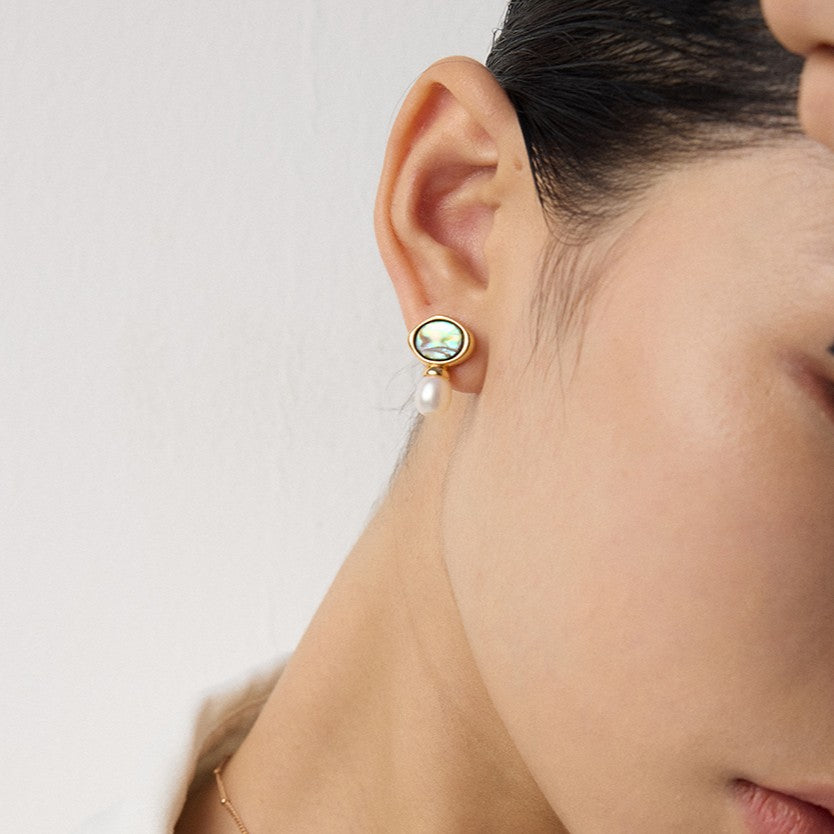 Rainbow Shell ＆ Pearl Earrings