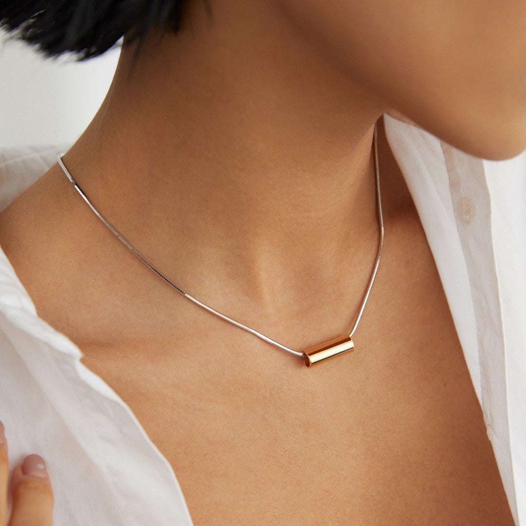 Geometric pendant silver necklace