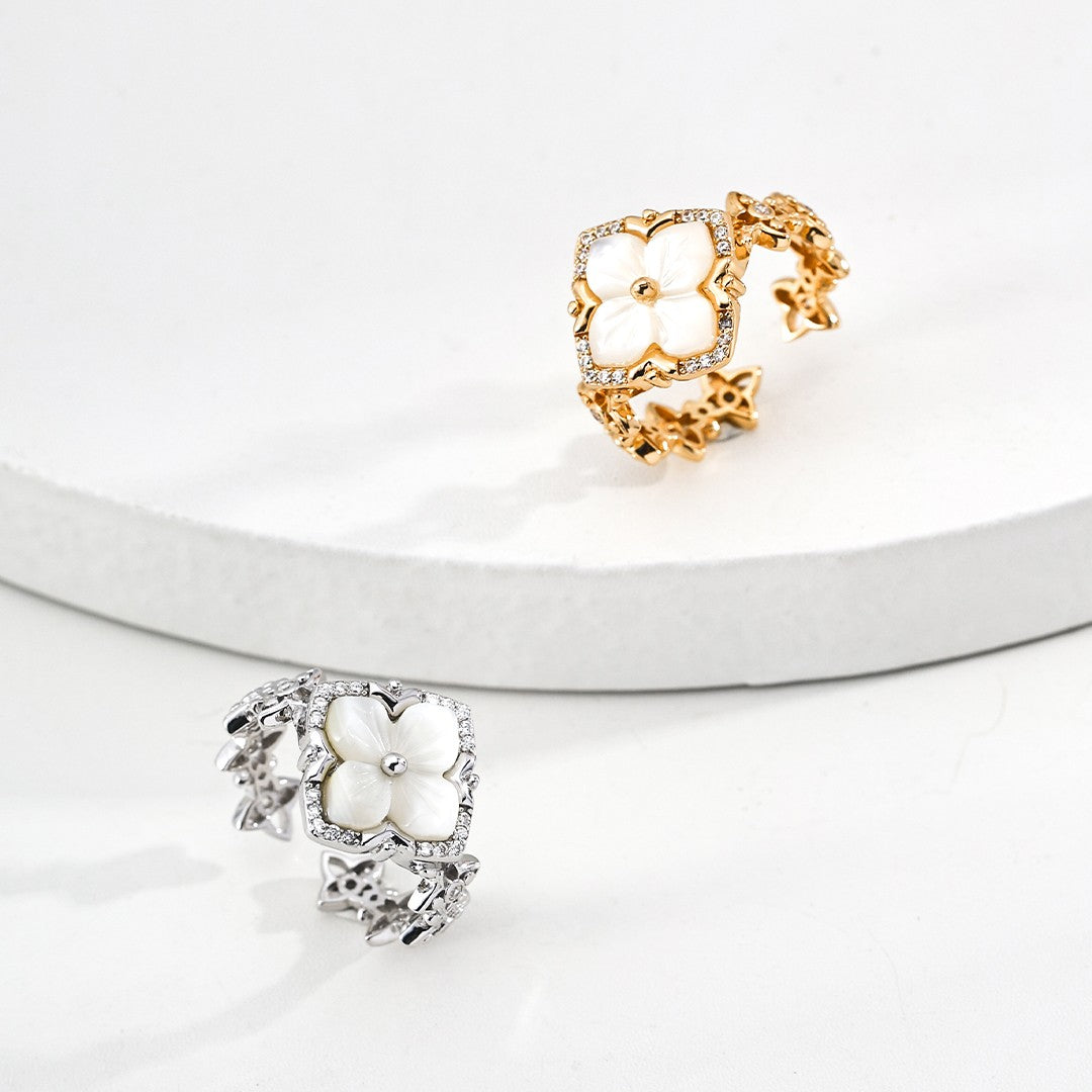 Four-Leaf Clover Shell Ring