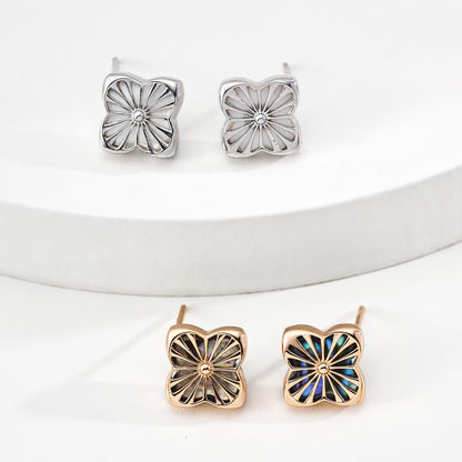 Four-leaf Clover Shell Earrings Ⅰ