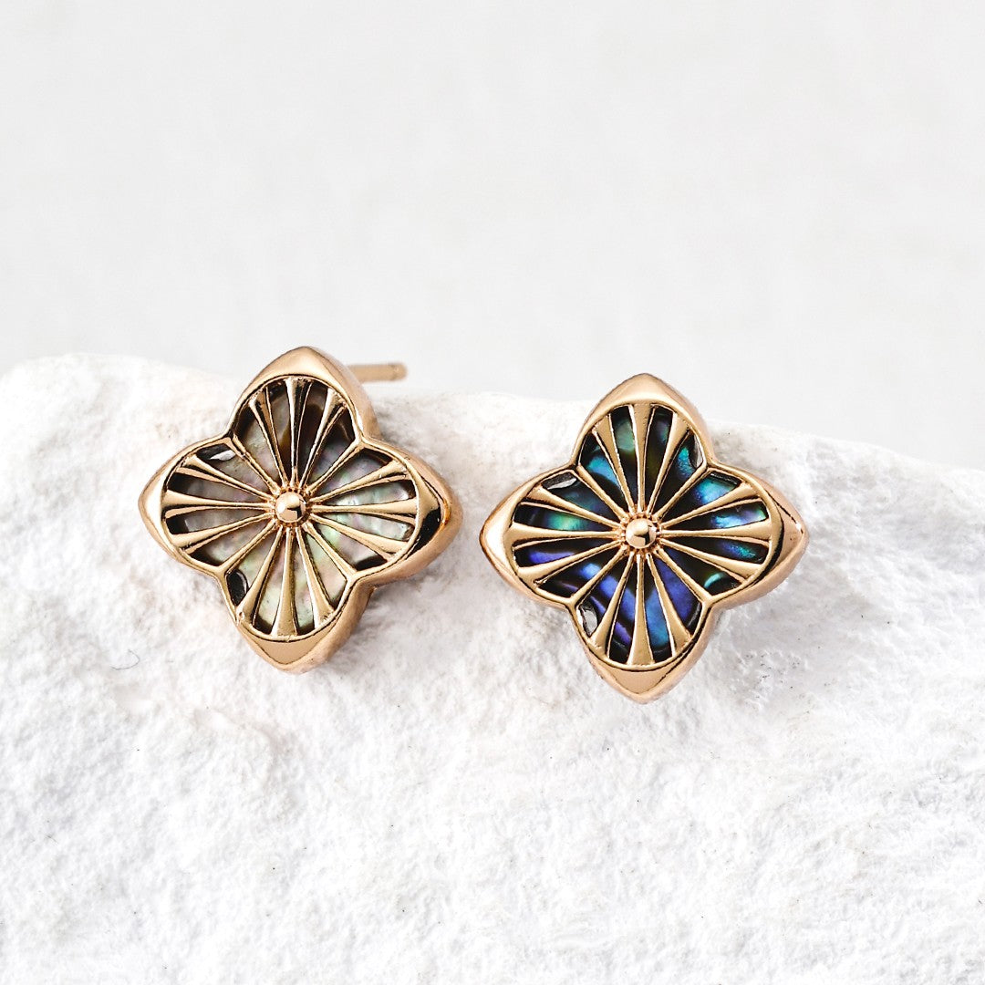 Four-leaf Clover Shell Earrings Ⅰ
