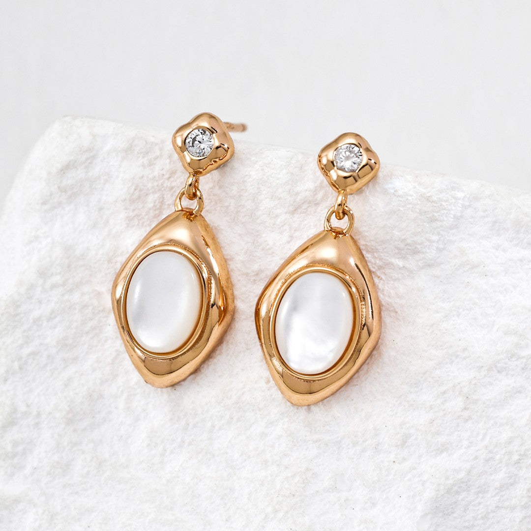 Mother-Of-Pearl/Red Agate Earrings